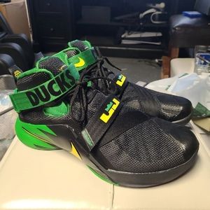 SOLD Lebron Soldier IX PRM Oregon Ducks